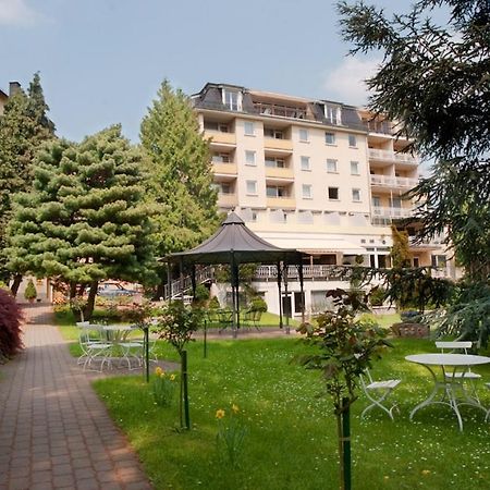 Parkhotel Am Taunus Оберурзель Экстерьер фото