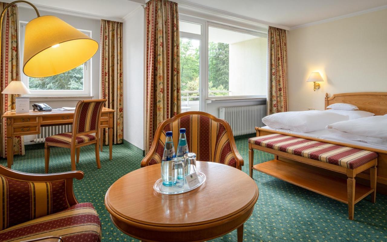 Parkhotel Am Taunus Оберурзель Экстерьер фото